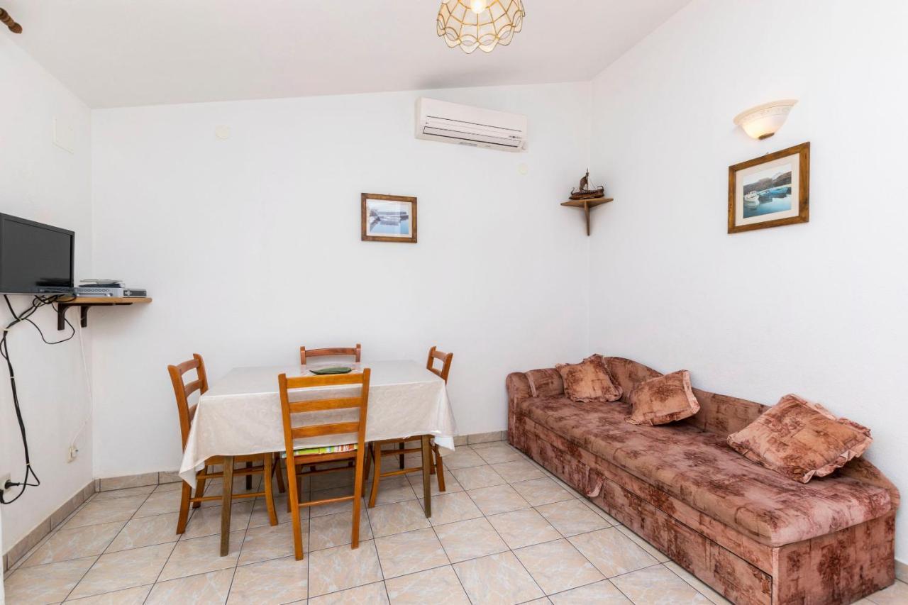 Apartments Neda Trogir Zewnętrze zdjęcie